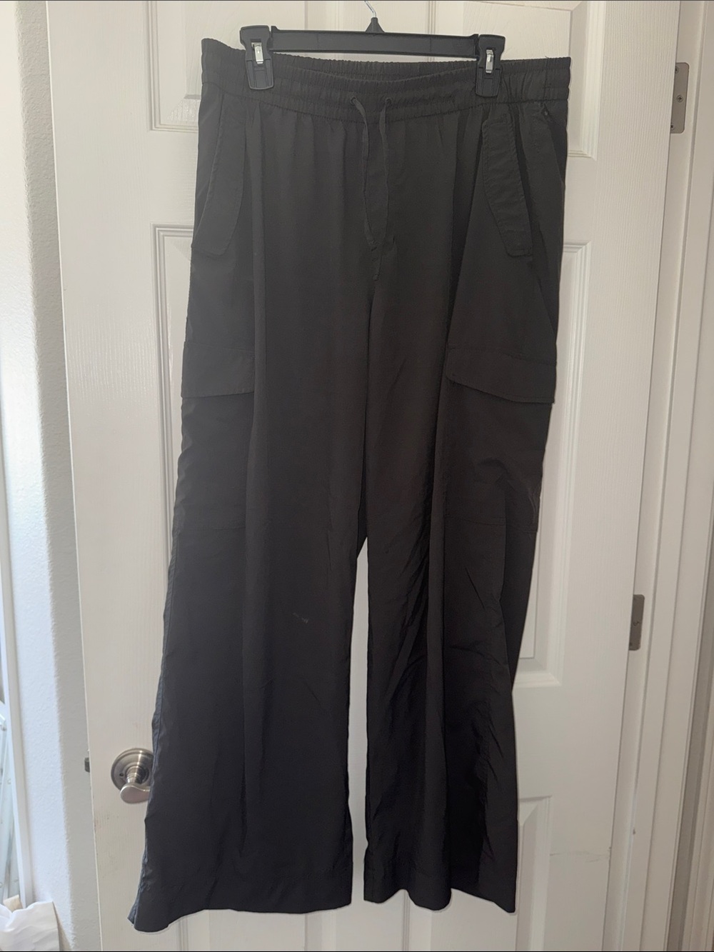 Old Navy Dk Grey Wide-Leg Cargo Joggers
